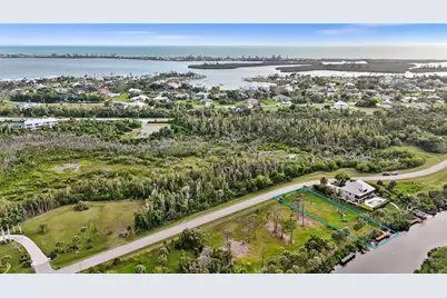 10180 Creekside Drive, Placida, FL 33946 - Photo 9