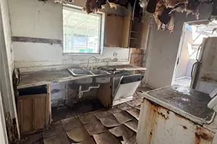 21339 Austin Ave, Port Charlotte, FL 33952 - Photo 7