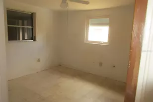 3024 Williamsburg St, Sarasota, FL 34231 - Photo 9