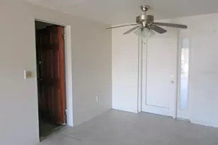 3024 Williamsburg St, Sarasota, FL 34231 - Photo 3