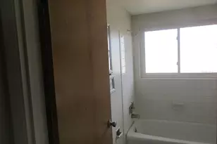 3024 Williamsburg St, Sarasota, FL 34231 - Photo 5