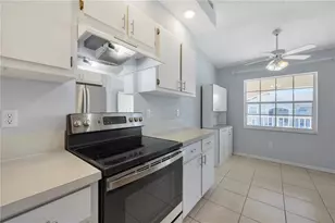 11644 SW Egret Cir, Lake Suzy, FL 34269 - Photo 15