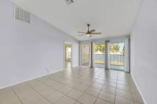 11644 SW Egret Cir, Lake Suzy, FL 34269 - Photo 9