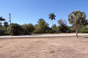 711 Cooper St, Punta Gorda, FL 33950 - Photo 1