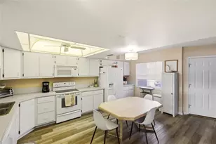 11644 SW Egret Cir, Lake Suzy, FL 34269 - Photo 13