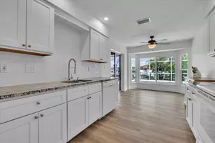 840 Via Tunis, Punta Gorda, FL 33950 - Photo 9