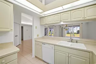 4132 Salernes Ave, Sarasota, FL 34233 - Photo 17