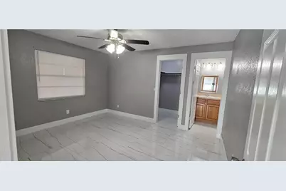 606 SE 13th Court #B, Cape Coral, FL 33990 - Photo 3