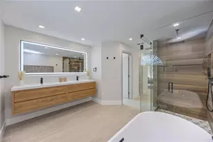 105 Sinclair St SE, Port Charlotte, FL 33952 - Photo 27