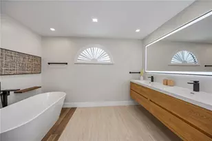 105 Sinclair St SE, Port Charlotte, FL 33952 - Photo 25