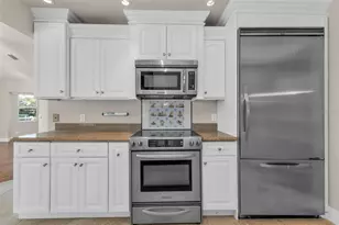 155 Crescent Dr, Punta Gorda, FL 33950 - Photo 17