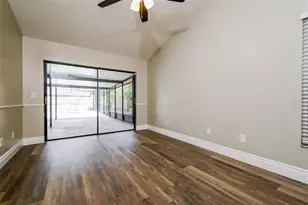 1601 Loghill Pl, Brandon, FL 33510 - Photo 9