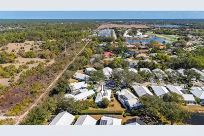 1029 Harbor Town Drive, Venice, FL 34292 - Photo 25