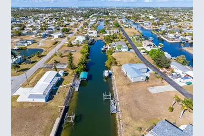 4431 Pelican Pointe Drive, Punta Gorda, FL 33950 - Photo 37