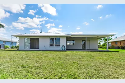2031 SE 25th Lane, Cape Coral, FL 33904 - Photo 23