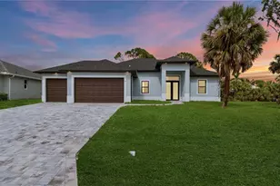 9 Tee View Rd, Rotonda West, FL 33947 - Photo 3