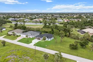 9 Tee View Rd, Rotonda West, FL 33947 - Photo 7