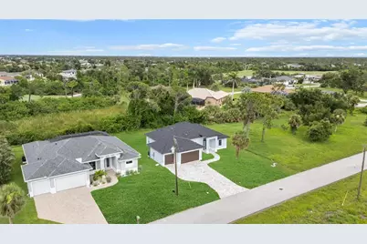 9 Tee View Road, Rotonda West, FL 33947 - Photo 5