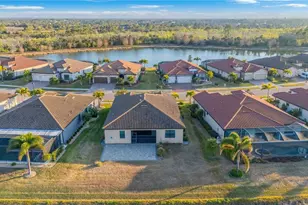 13634 Vancanza Dr, Venice, FL 34293 - Photo 5