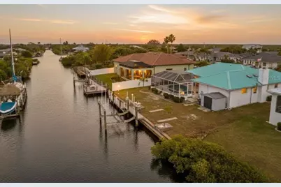 18662 Arapahoe Circle, Port Charlotte, FL 33948 - Photo 5