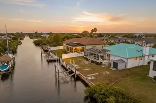 18662 Arapahoe Cir, Port Charlotte, FL 33948 - Photo 5