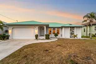 18662 Arapahoe Cir, Port Charlotte, FL 33948 - Photo 3