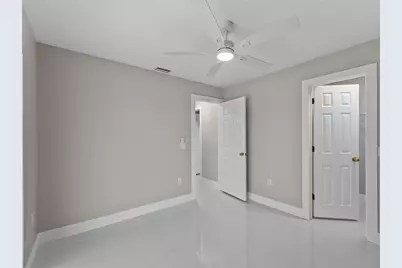 18662 Arapahoe Circle, Port Charlotte, FL 33948 - Photo 15