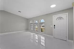 18662 Arapahoe Cir, Port Charlotte, FL 33948 - Photo 11