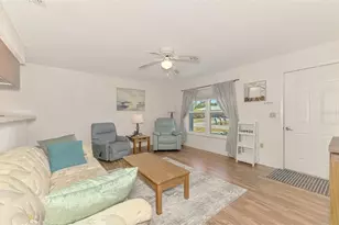 375 Yeager St, Port Charlotte, FL 33954 - Photo 5