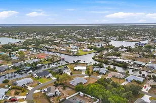 4437 Wynkoop Cir, Port Charlotte, FL 33948 - Photo 3