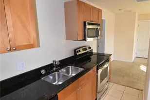 220 Pompano Dr SE, Saint Petersburg, FL 33705 - Photo 7