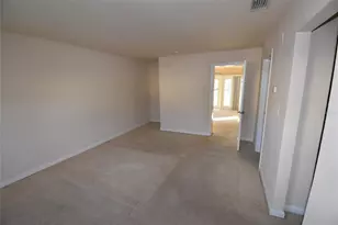 220 Pompano Dr SE, Saint Petersburg, FL 33705 - Photo 17