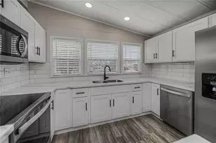 720 Butterfield Cir, Englewood, FL 34223 - Photo 7