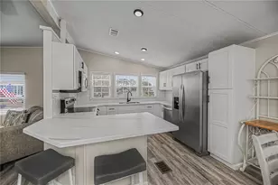 720 Butterfield Cir, Englewood, FL 34223 - Photo 5