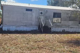 107 College Ln, Zolfo Springs, FL 33890 - Photo 1