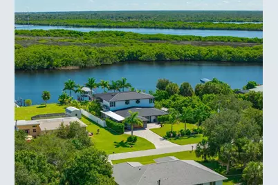 2424 Harbour Drive, Punta Gorda, FL 33983 - Photo 97