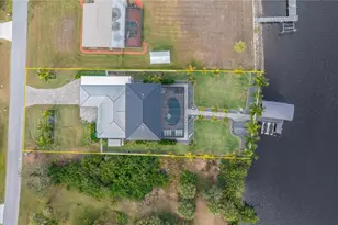 2424 Harbour Dr, Punta Gorda, FL 33983 - Photo 9