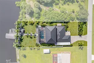 2424 Harbour Dr, Punta Gorda, FL 33983 - Photo 27