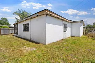 815 Papaya Dr, Tampa, FL 33619 - Photo 31