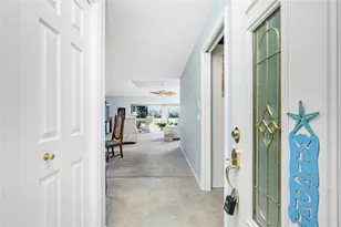 11409 SW Courtney Dr, Lake Suzy, FL 34269 - Photo 7