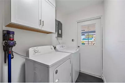 1824 Rhoades Terrace, Sarasota, FL 34234 - Photo 23