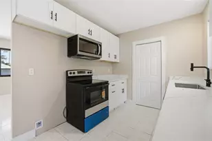 400 Kenova St, Port Charlotte, FL 33954 - Photo 3