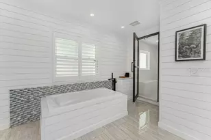 139 Seville Pl SW, Port Charlotte, FL 33952 - Photo 37