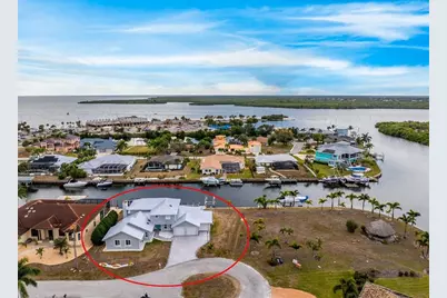 139 Seville Place SW, Port Charlotte, FL 33952 - Photo 1