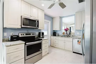 689 Linden Drive, Englewood, FL 34223 - Photo 11