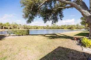 689 Linden Dr, Englewood, FL 34223 - Photo 5