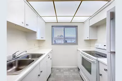 649 Tamiami Trail S #112, Venice, FL 34285 - Photo 7