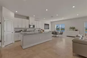 16390 Queen Palm Dr, Port Charlotte, FL 33953 - Photo 13