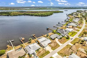 2300 Harbour Dr, Punta Gorda, FL 33983 - Photo 69