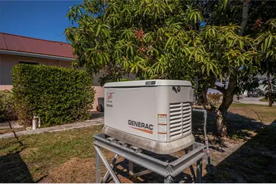 121 Sinclair Street SE, Port Charlotte, FL 33952 - Photo 93